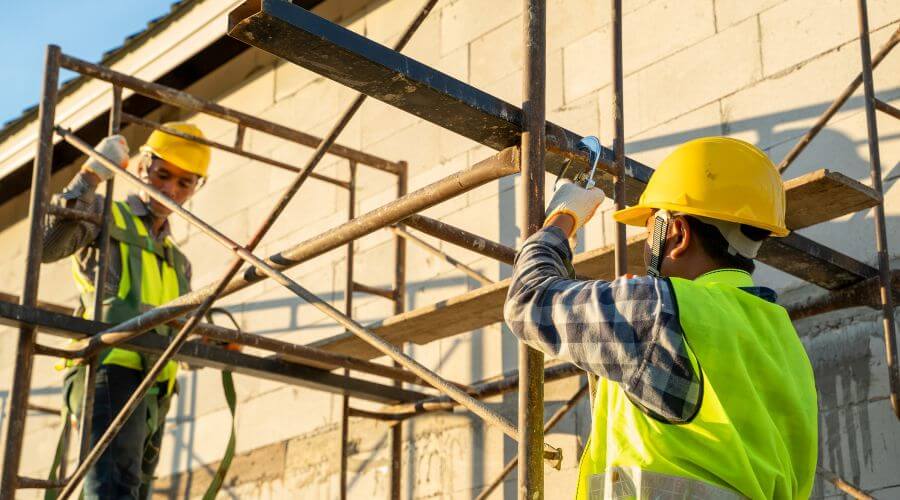 Professional residential roofers in McCutchenville, OH